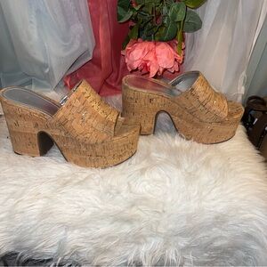 Schutz Dalle Cutout Kork Sandals